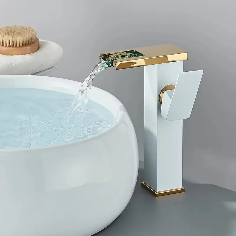 Mitigeur lavabo | Cascade LED5
