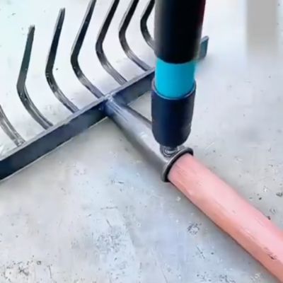 RIVETS NAILER™ | CLOUEUSE RIVETS RAPIDE ET SANS EFFORTS
