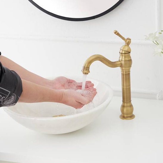 Mitigeur de lavabo - design moderne